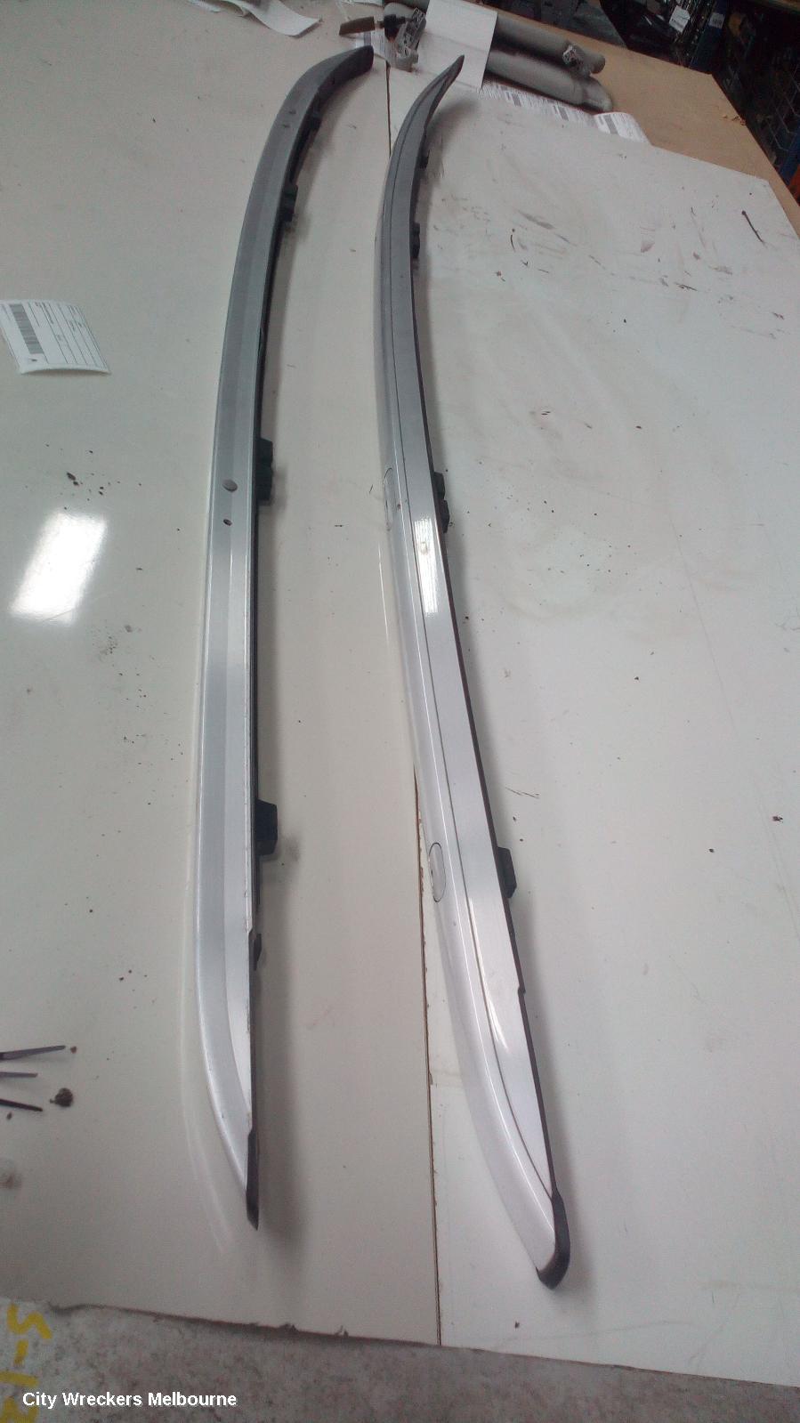 HONDA HRV ROOF RAIL