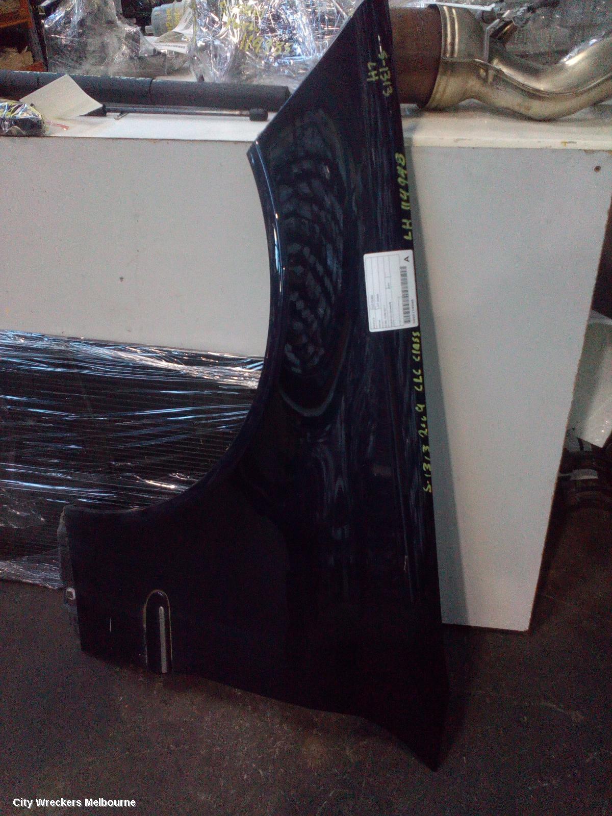 MERCEDES CLC CLASS LEFT GUARD, CL203, 10/2008 - 03/2011
