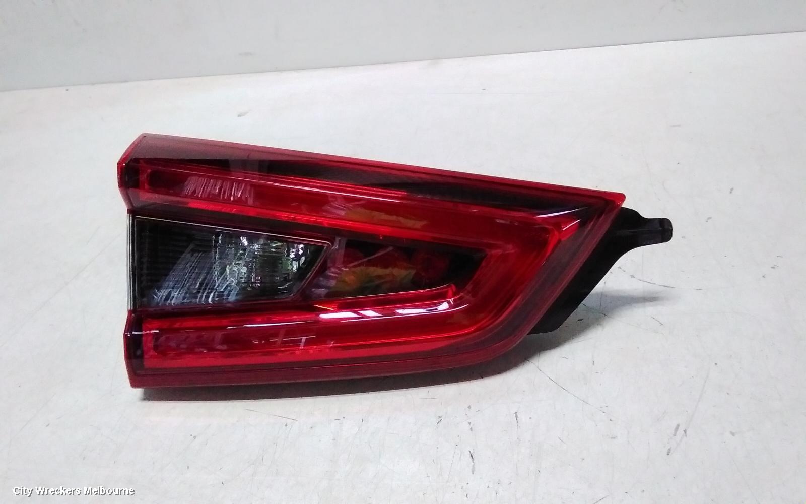 NISSAN QASHQAI REAR GARNISH, TAILGATE LAMP (LH SIDE), J11, 09/2017 ONWARDS