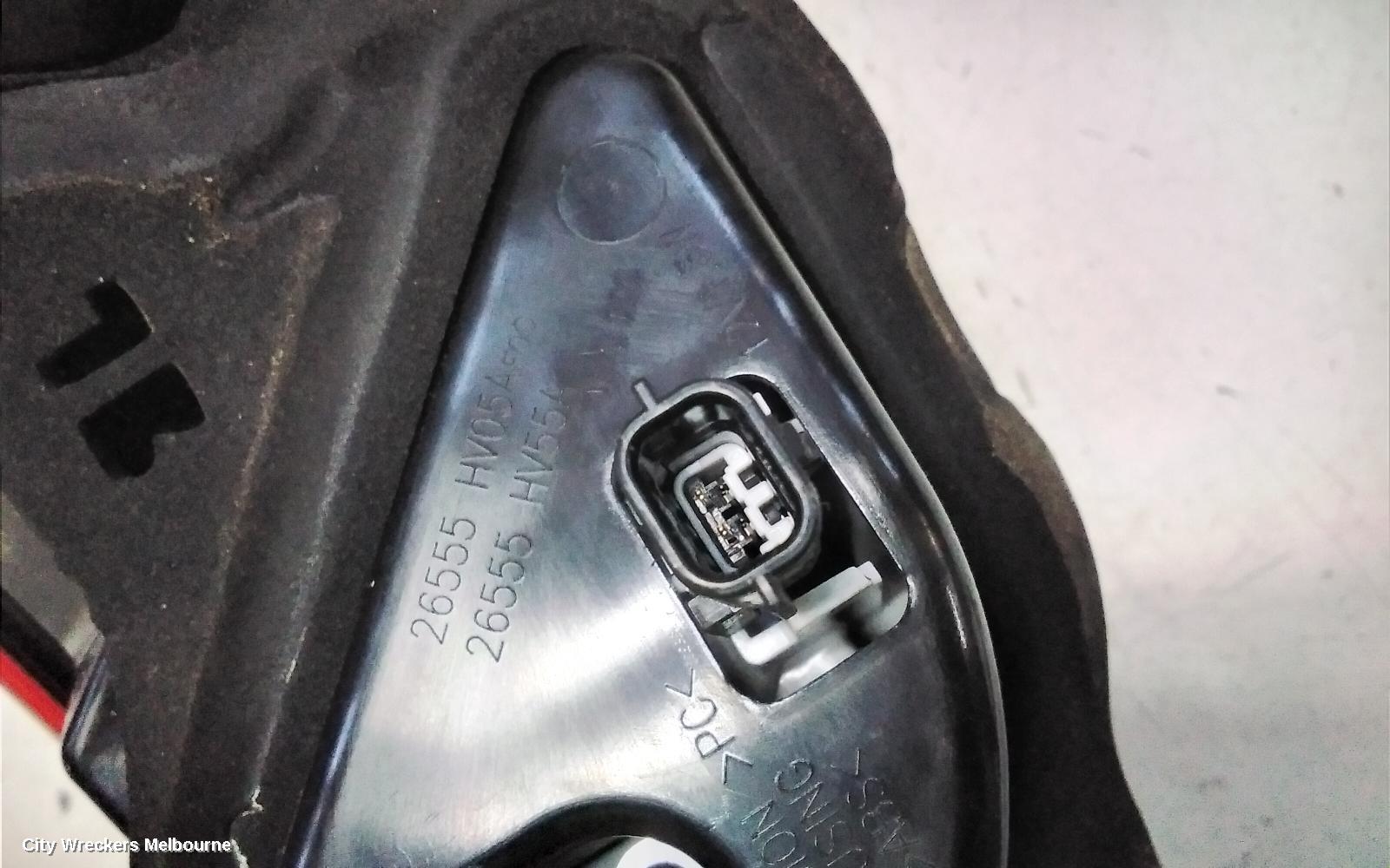 NISSAN QASHQAI REAR GARNISH, TAILGATE LAMP (LH SIDE), J11, 09/2017 ONWARDS