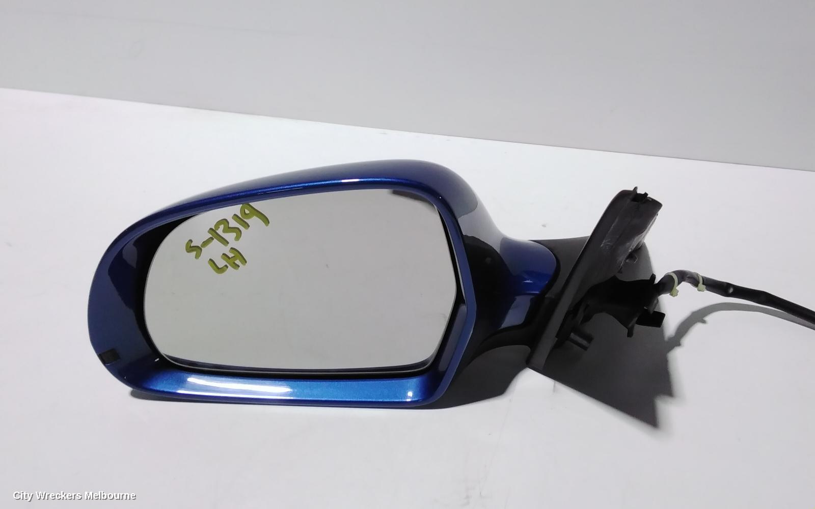 AUDI A4 LEFT DOOR MIRROR, B8 8K, A4, MANUAL FOLD, NO LANE CHANGE ASSIST TYPE, 1 PLUG (6 WIRE), 02/2008 - 05/2009