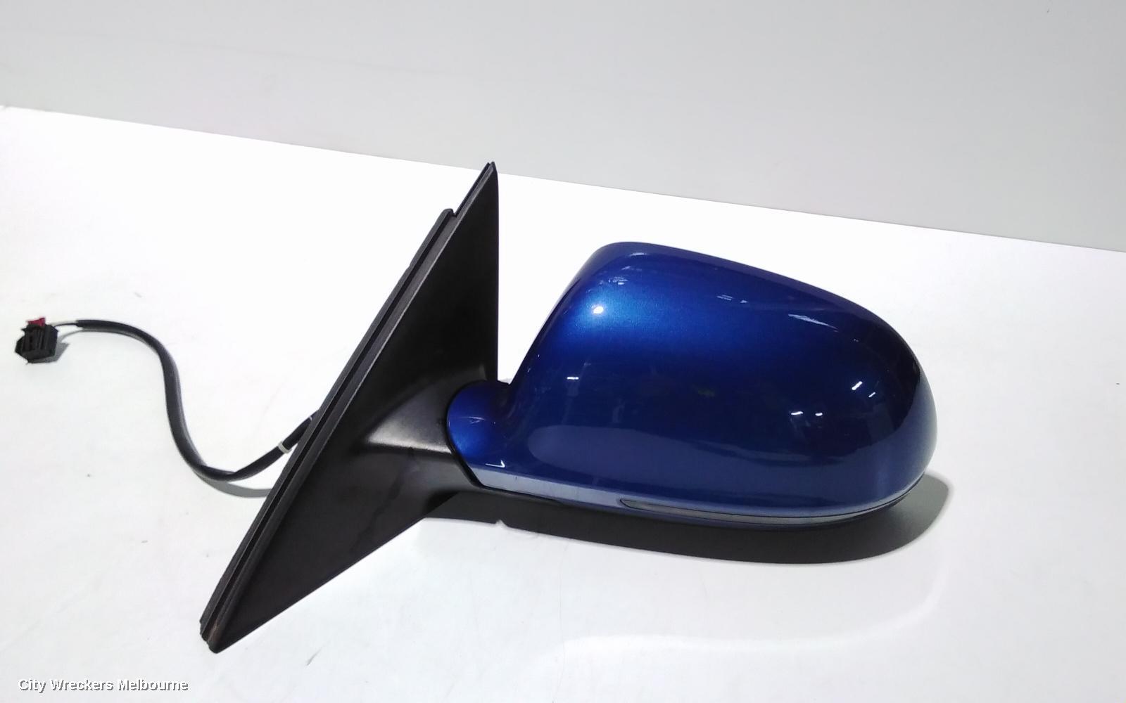 AUDI A4 LEFT DOOR MIRROR, B8 8K, A4, MANUAL FOLD, NO LANE CHANGE ASSIST TYPE, 1 PLUG (6 WIRE), 02/2008 - 05/2009