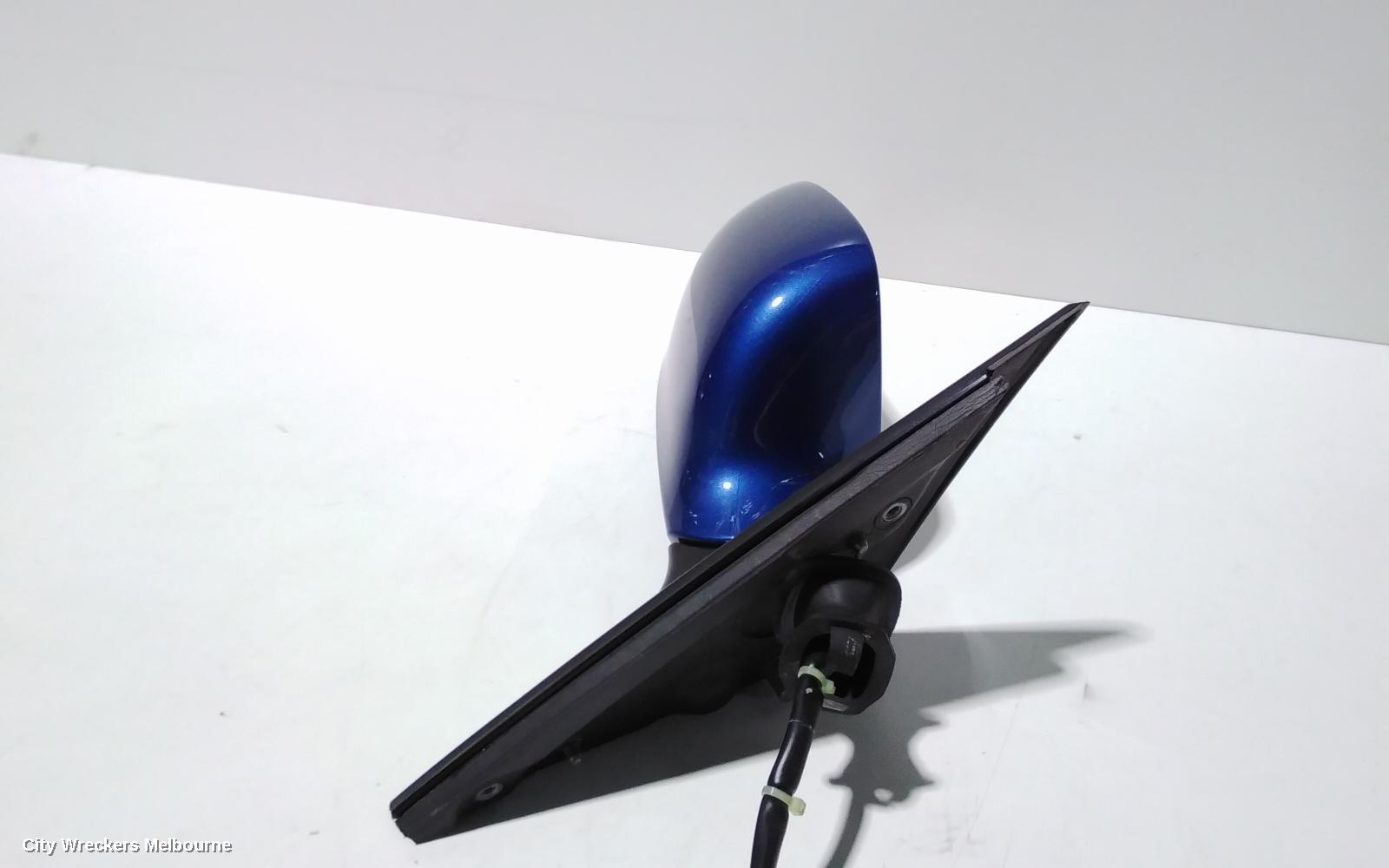 AUDI A4 RIGHT DOOR MIRROR, B8 8K, A4, MANUAL FOLD, NO LANE CHANGE ASSIST TYPE, 1 PLUG (6 WIRE), 02/2008 - 05/2009