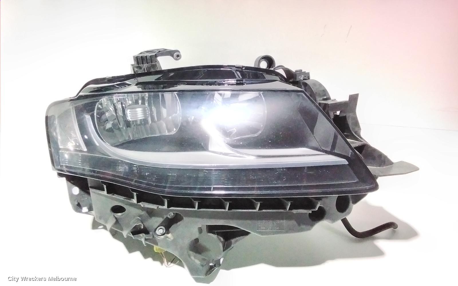 AUDI A4 RIGHT HEADLAMP, B8 8K, HALOGEN TYPE, 02/2008 - 06/2012