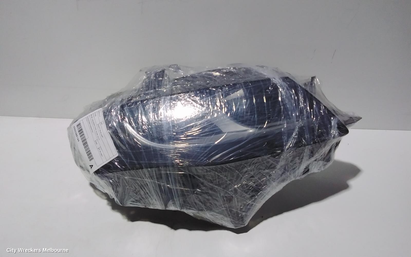 AUDI A4 RIGHT HEADLAMP, B8 8K, HALOGEN TYPE, 02/2008 - 06/2012