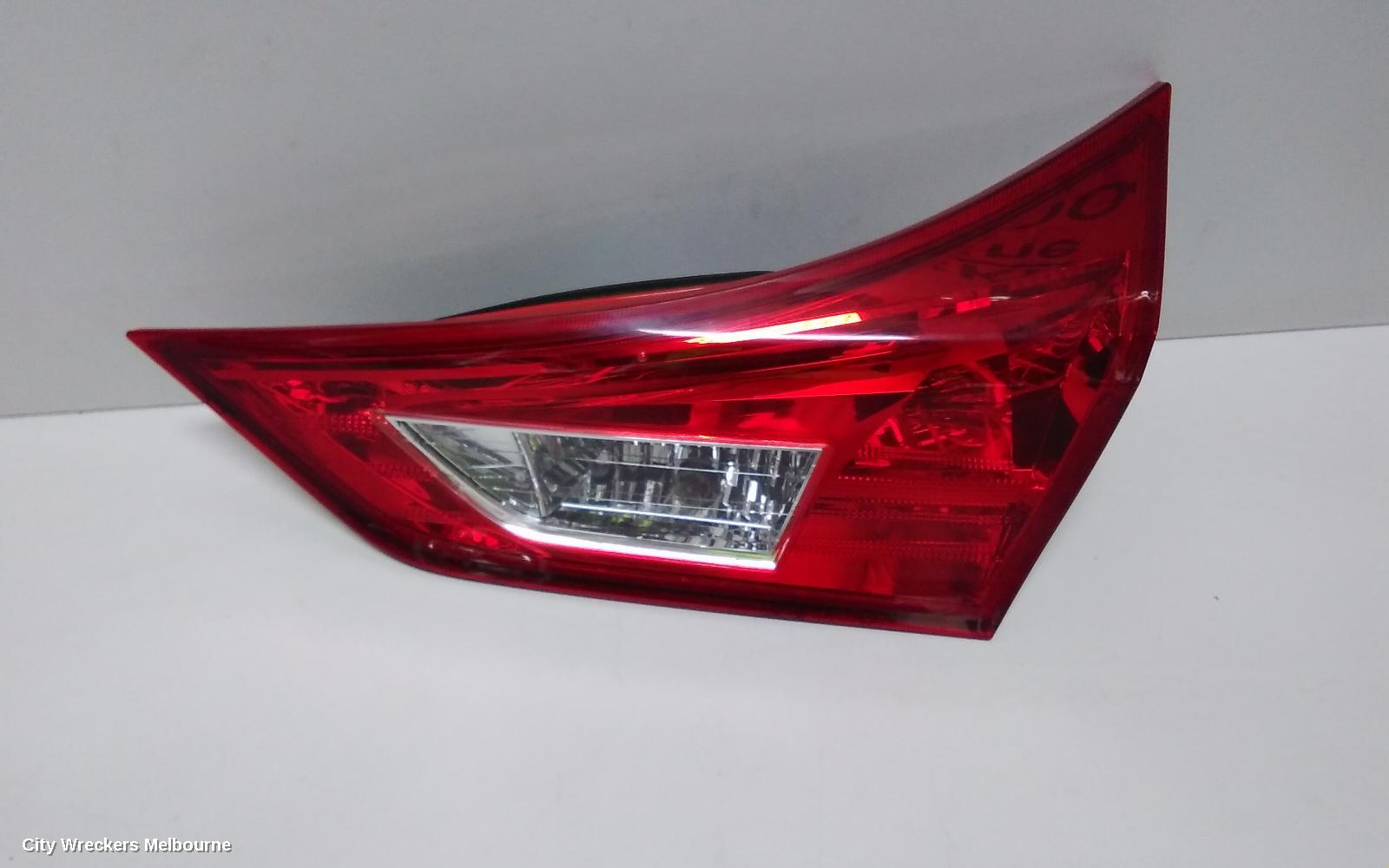 TOYOTA COROLLA REAR GARNISH, TAILGATE LAMP (RH SIDE), ZRE182R, HATCH, 10/2012 - 03/2015