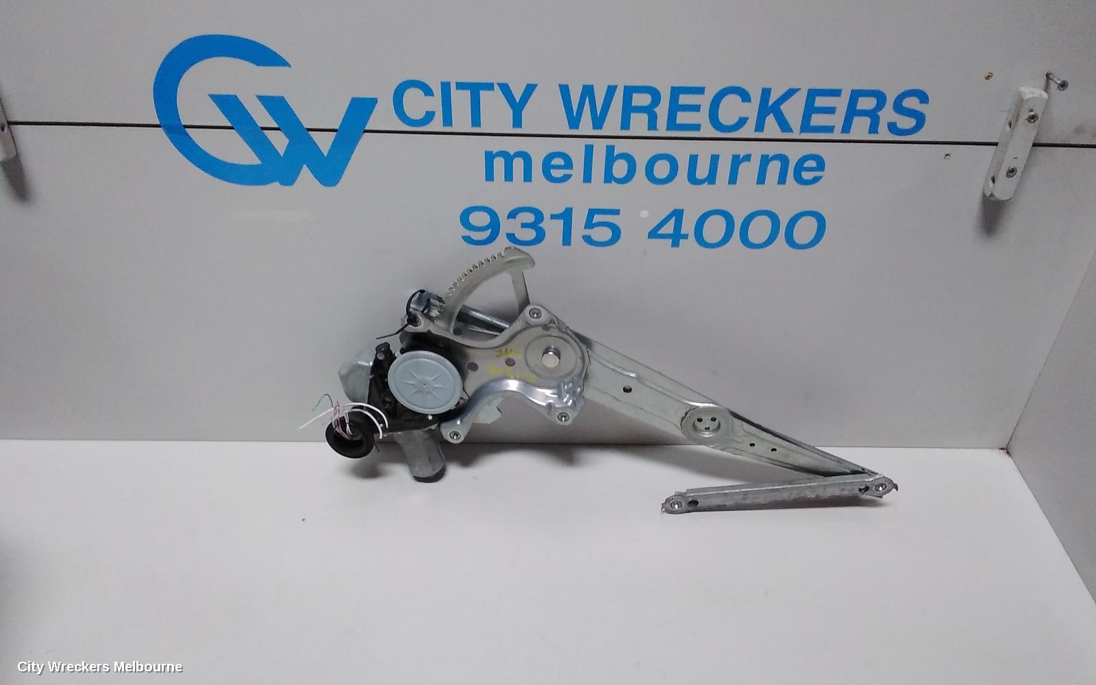 TOYOTA COROLLA LEFT FRONT WINDOW REG/MOTOR, ZRE182R, HATCH, 01/2014 - 06/2018