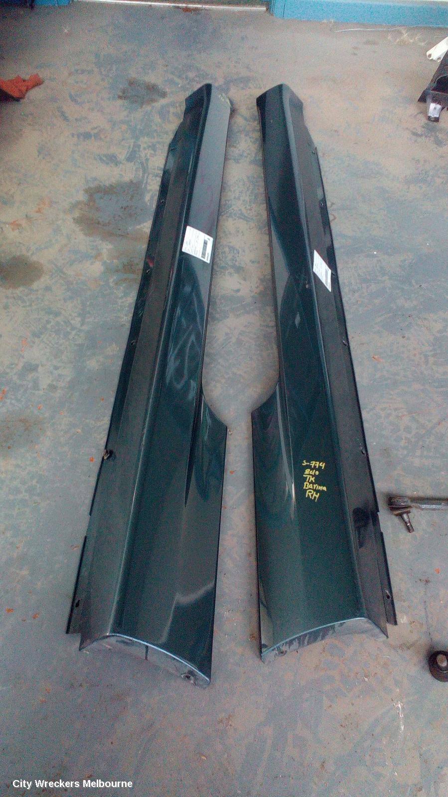 HOLDEN BARINA SIDE STEP/SKIRT, TK, LH SIDE, 12/2005 - 12/2012
