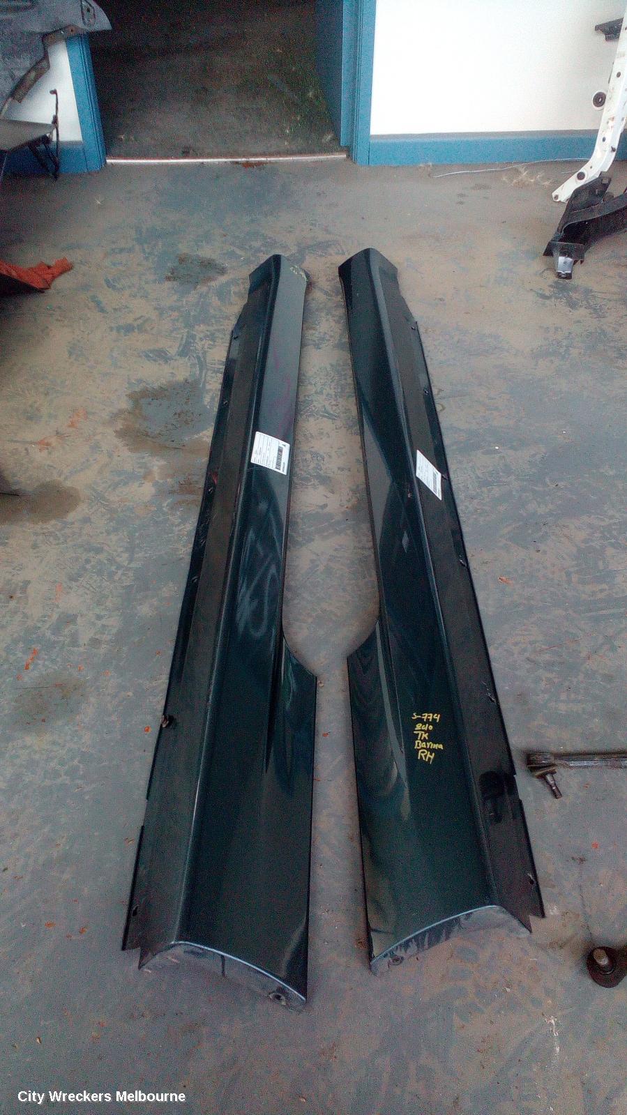 HOLDEN BARINA SIDE STEP/SKIRT, TK, RH SIDE, 12/2005 - 12/2012