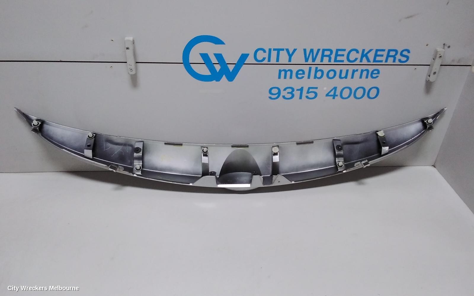 TOYOTA COROLLA REAR GARNISH, TAILGATE GARNISH (CENTRE), ZRE182R, HATCH, 10/2012 - 03/2015