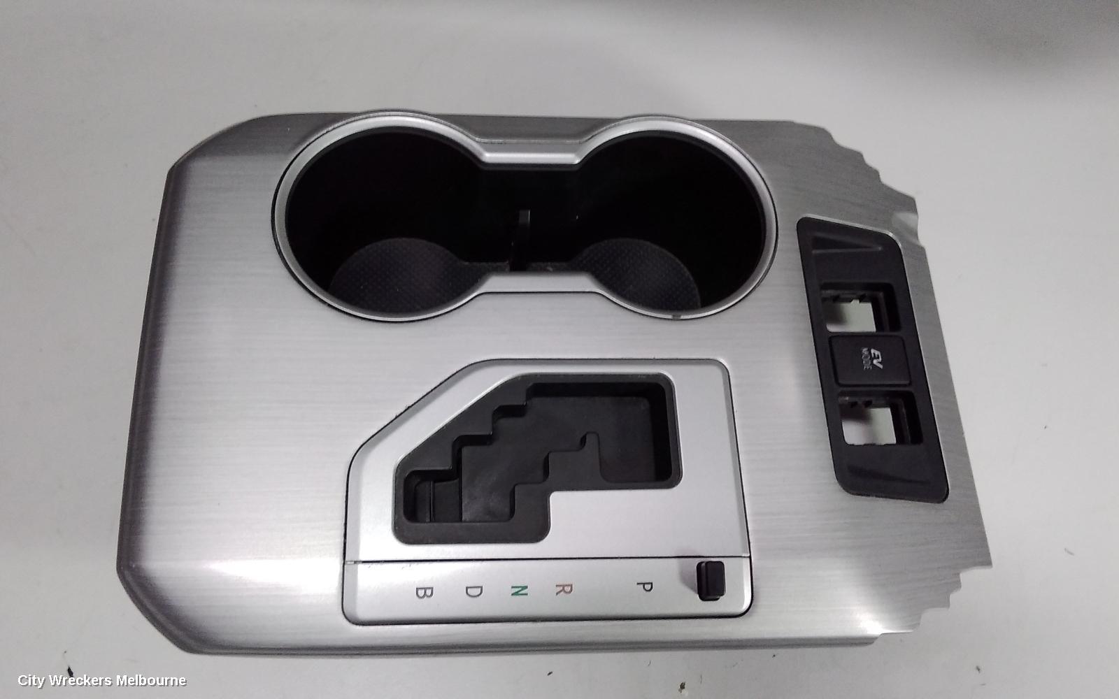 TOYOTA CAMRY, XV50, 12/2011 - 05/2015, CUP HOLDER: 63368