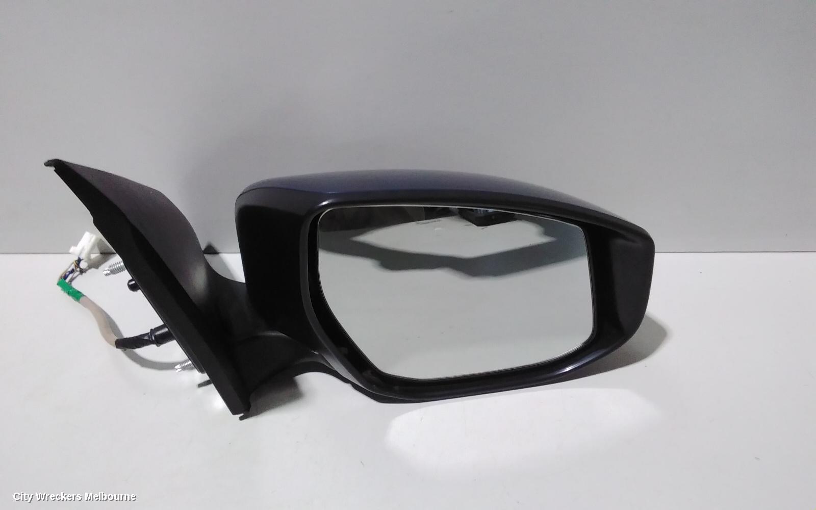 NISSAN PULSAR RIGHT DOOR MIRROR, B17, SEDAN, MANUAL FOLD TYPE, 12/2012 - 12/2017