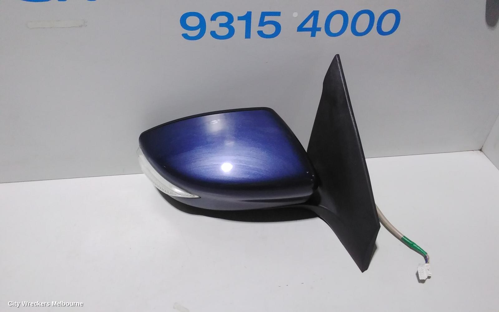 NISSAN PULSAR RIGHT DOOR MIRROR, B17, SEDAN, MANUAL FOLD TYPE, 12/2012 - 12/2017