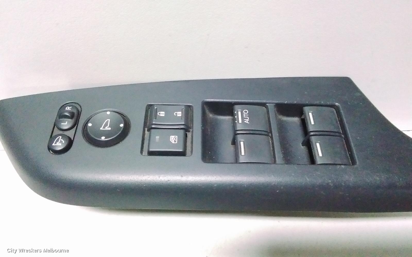 HONDA CRV PWR DR WIND SWITCH, RH FRONT (MASTER SWITCH), AUTO DOWN RHF ONLY, RM, 11/2012 - 04/2017
