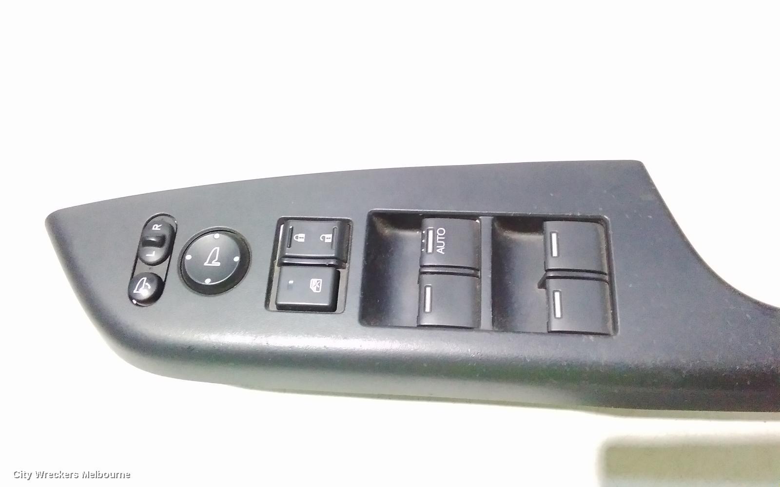 HONDA CRV PWR DR WIND SWITCH, RH FRONT (MASTER SWITCH), AUTO DOWN RHF ONLY, RM, 11/2012 - 04/2017