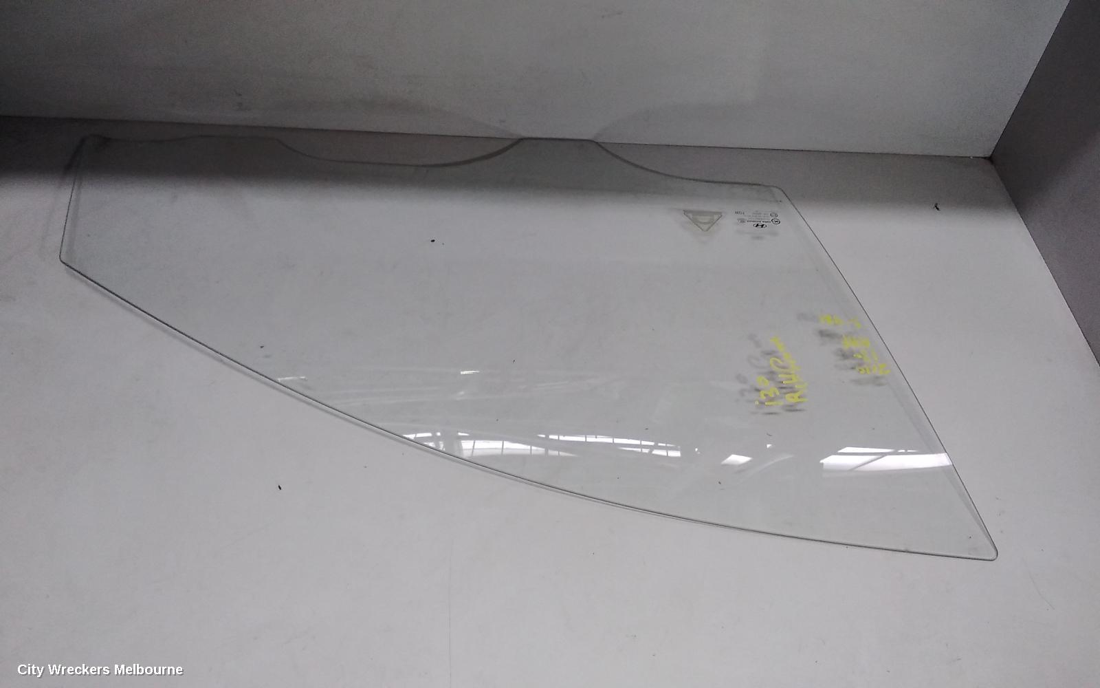 HYUNDAI I30 RIGHT FRONT DOOR WINDOW, FD, WAGON, 02/2009 - 04/2012