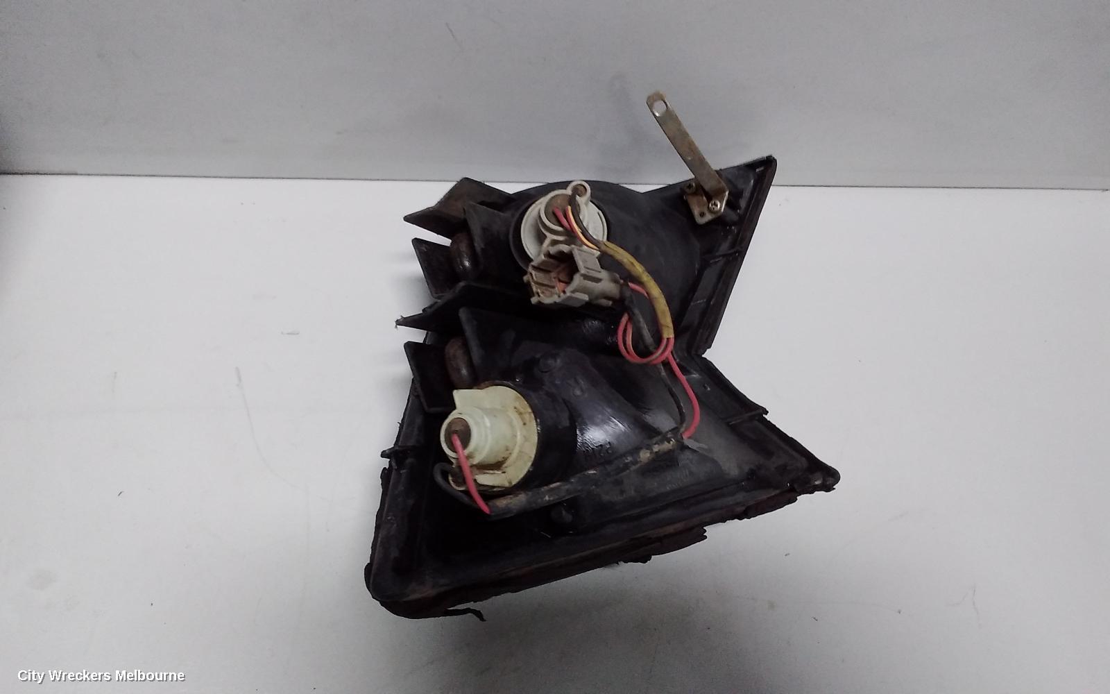 NISSAN PATROL RIGHT INDICATOR/FOG/SIDE, CORNER LAMP, WAGON, 12/1997 - 09/2001