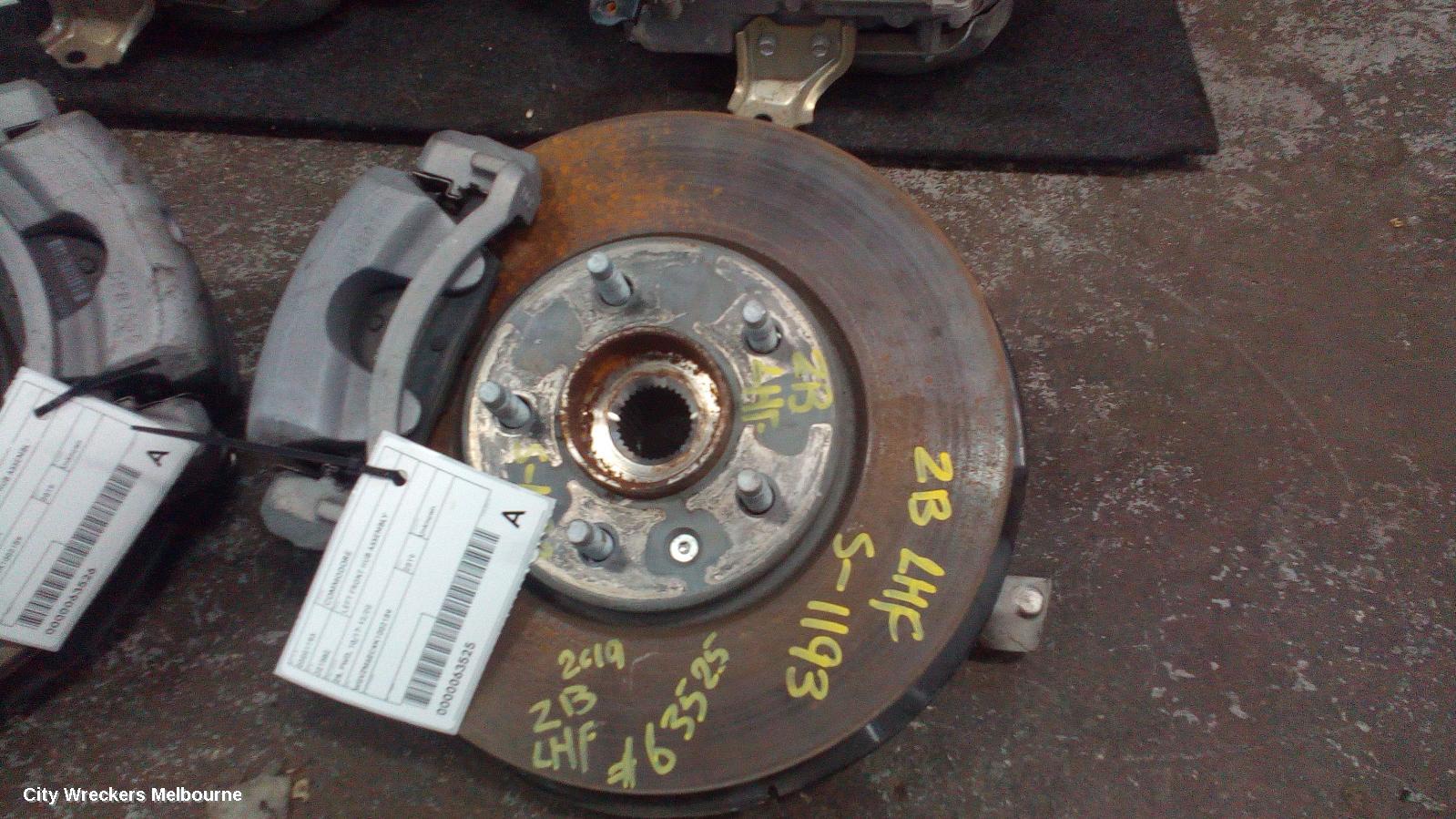 HOLDEN COMMODORE LEFT FRONT HUB ASSEMBLY, ZB, FWD, 10/2017 - 12/2020