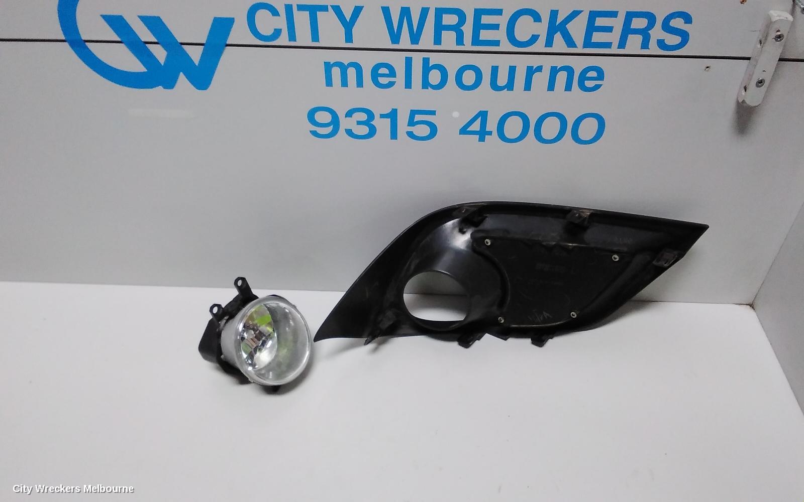TOYOTA COROLLA LEFT INDICATOR/FOG/SIDE, BUMPER FOGLAMP, ZRE182R/ZWE186R, HATCH, 03/2015 - 06/2018
