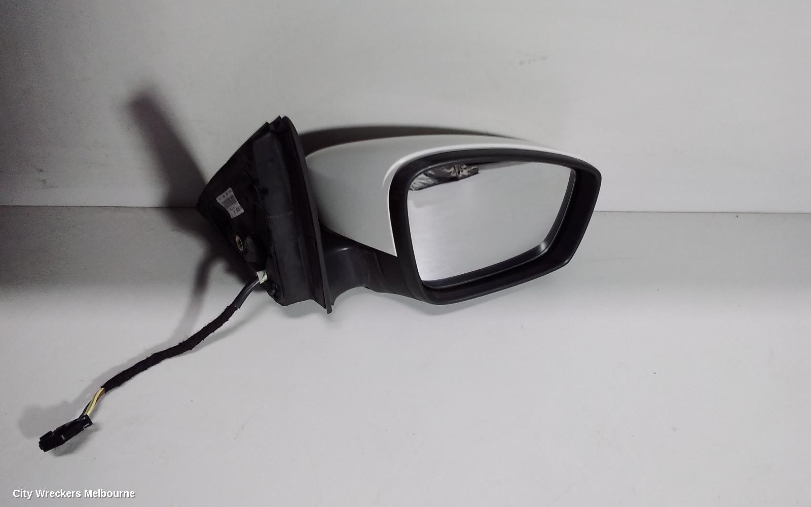 SKODA FABIA RIGHT DOOR MIRROR, NJ, POWER ADJUST, HEATED, NON BLIND SPOT, 01/2015 - 08/2021