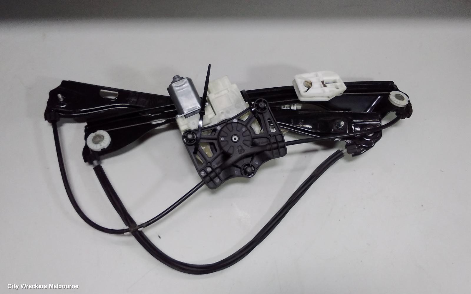 SKODA FABIA RIGHT FRONT WINDOW REG/MOTOR, DOOR REG AND MOTOR ASSY, 3 SMALL/3 BIG PIN, NJ, 01/2015 - 08/2021