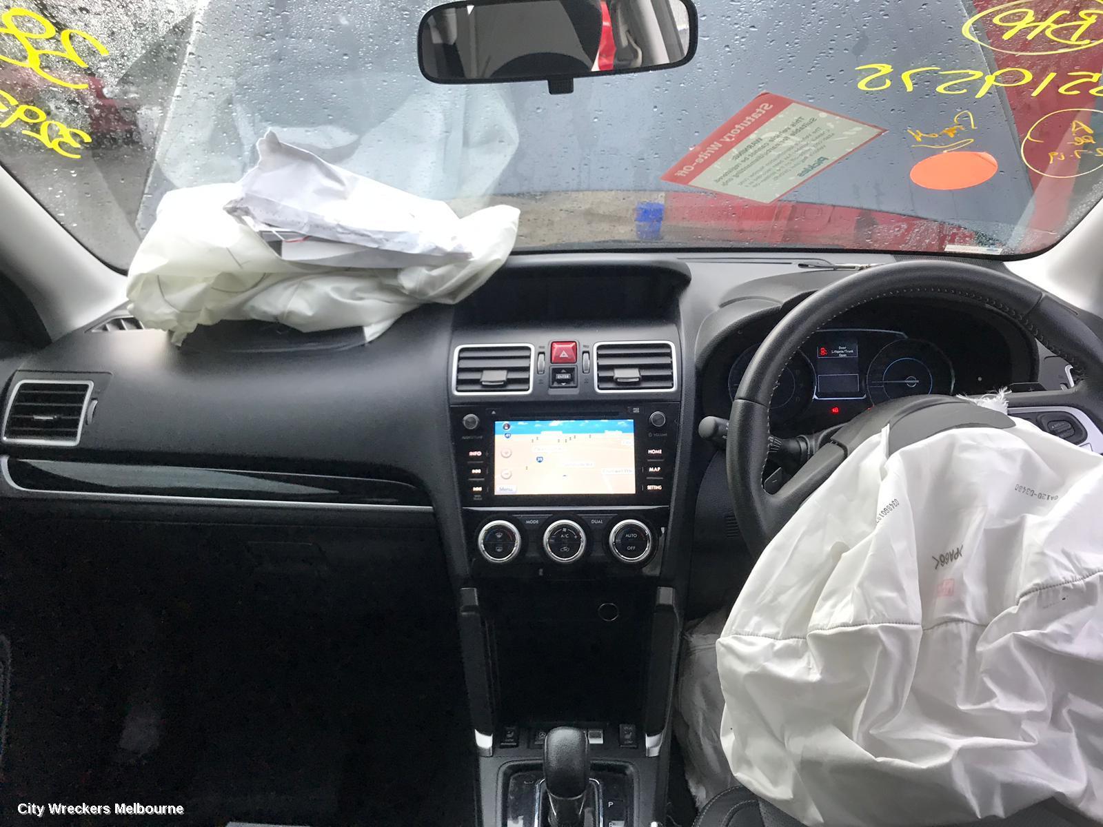 SUBARU FORESTER RR WINDOW REGULATOR
