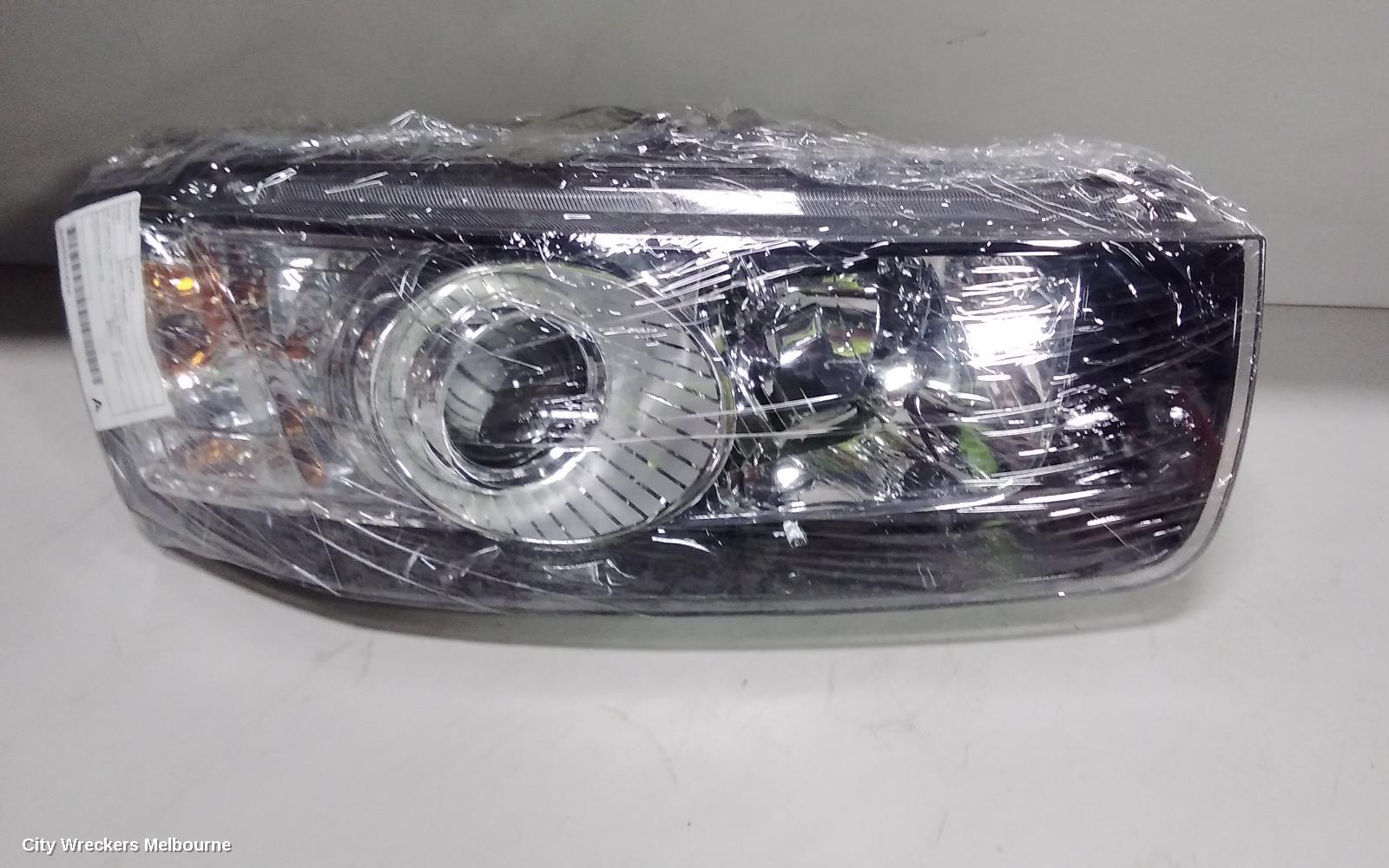 HOLDEN CAPTIVA RIGHT HEADLAMP, CG, CAPTIVA 7 (4TH VIN = C), BLACK SURROUND, 01/2011 - 09/2015