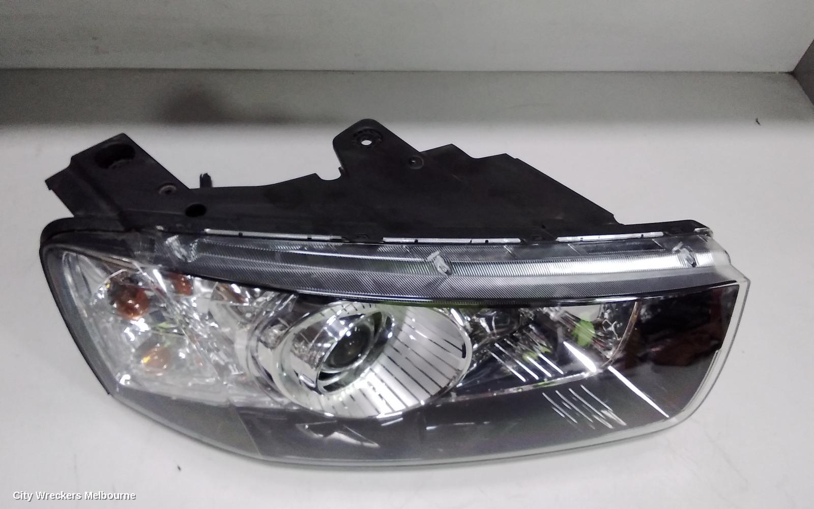 HOLDEN CAPTIVA RIGHT HEADLAMP, CG, CAPTIVA 7 (4TH VIN = C), BLACK SURROUND, 01/2011 - 09/2015