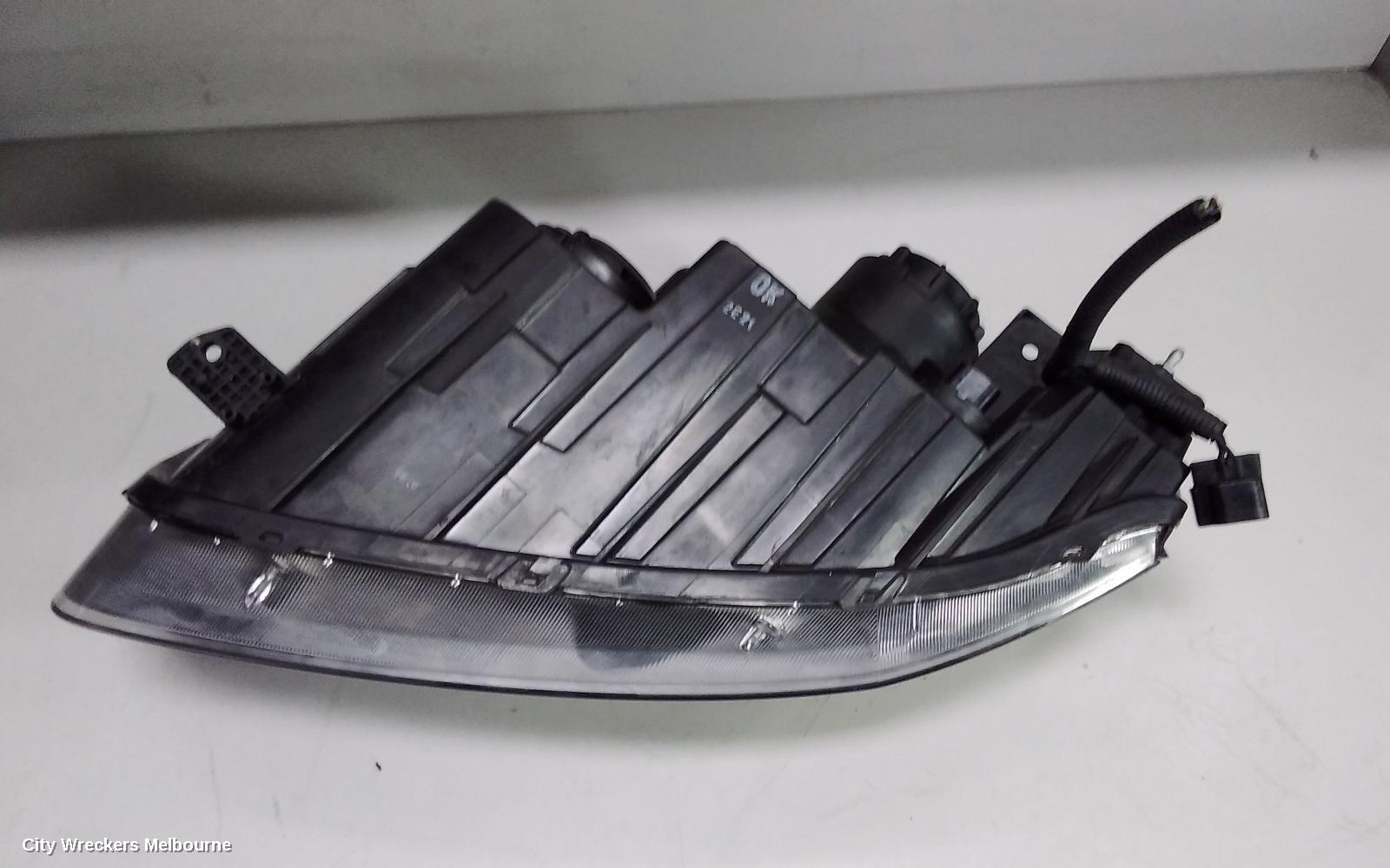 HOLDEN CAPTIVA RIGHT HEADLAMP, CG, CAPTIVA 7 (4TH VIN = C), BLACK SURROUND, 01/2011 - 09/2015