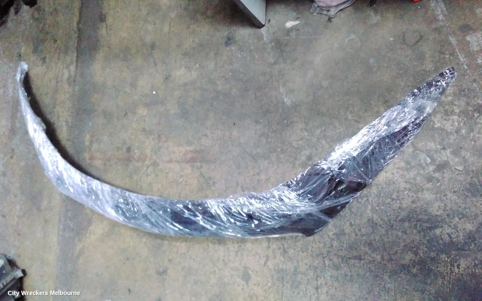 HOLDEN COLORADO BONNET PROTECTOR, RG 7, 12/2012 - 06/2016