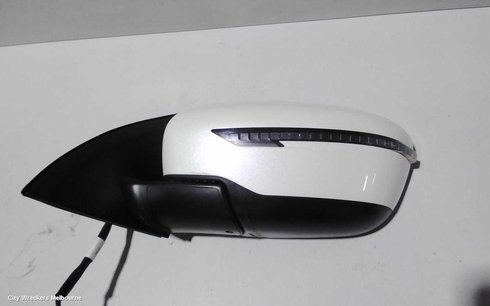 NISSAN QASHQAI LEFT DOOR MIRROR, J11, ST, MANUAL FOLD, 06/2014 - 06/2017