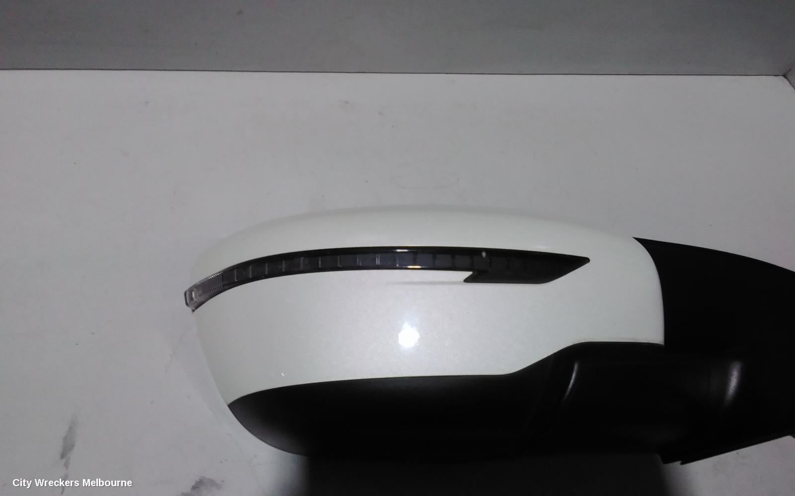 NISSAN QASHQAI RIGHT DOOR MIRROR, J11, ST, MANUAL FOLD, 06/2014 - 06/2017