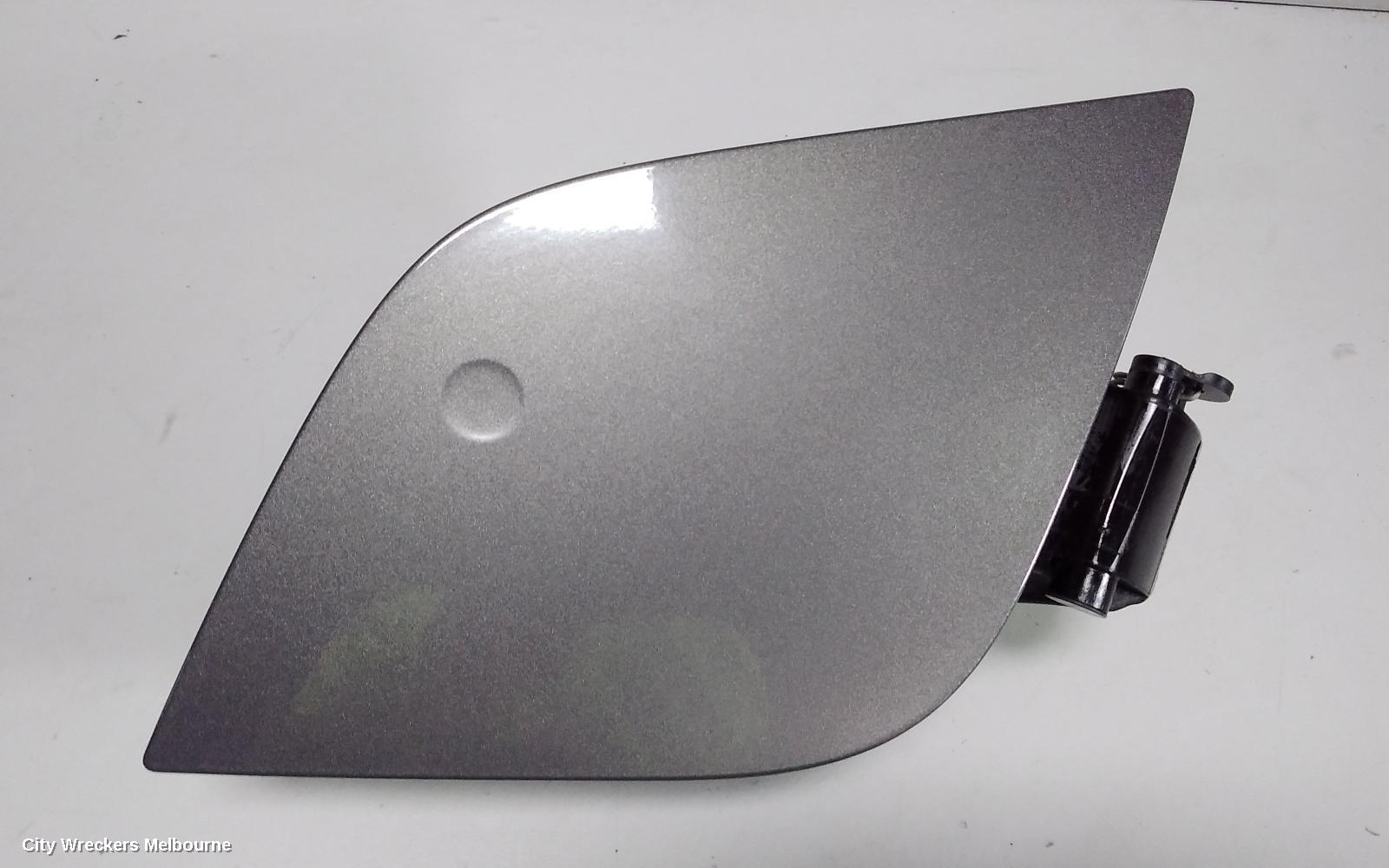 FORD FOCUS FUEL DOOR / FILLER, FUEL FLAP, HATCH, LW, 05/2011 - 08/2015