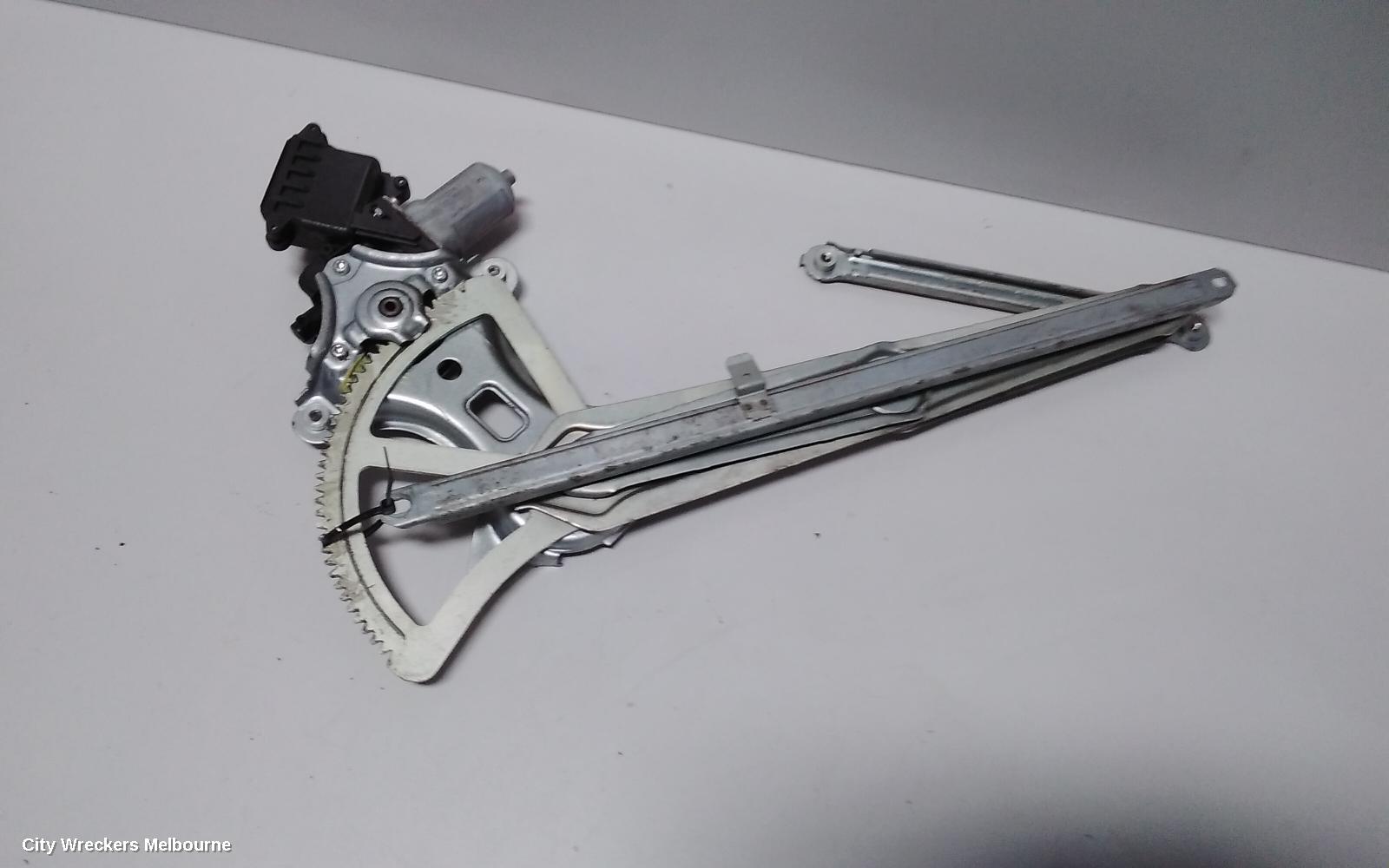 TOYOTA ESTIMA LEFT FRONT WINDOW REG/MOTOR, XR50, 05-19