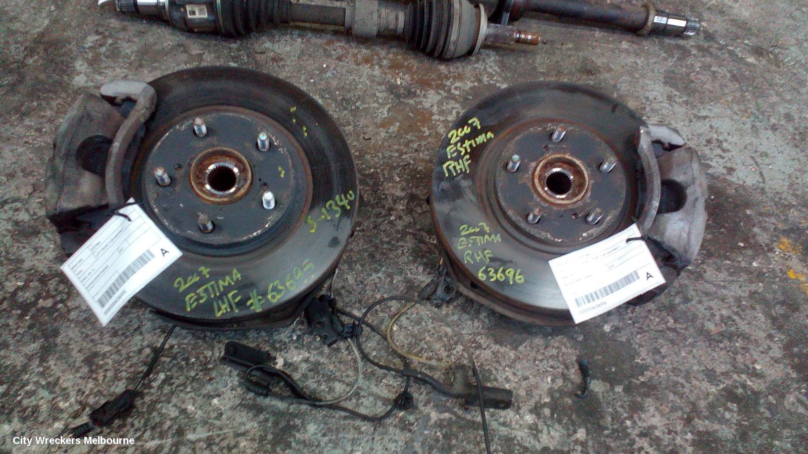 TOYOTA ESTIMA RIGHT FRONT HUB ASSEMBLY, XR50, 05-19