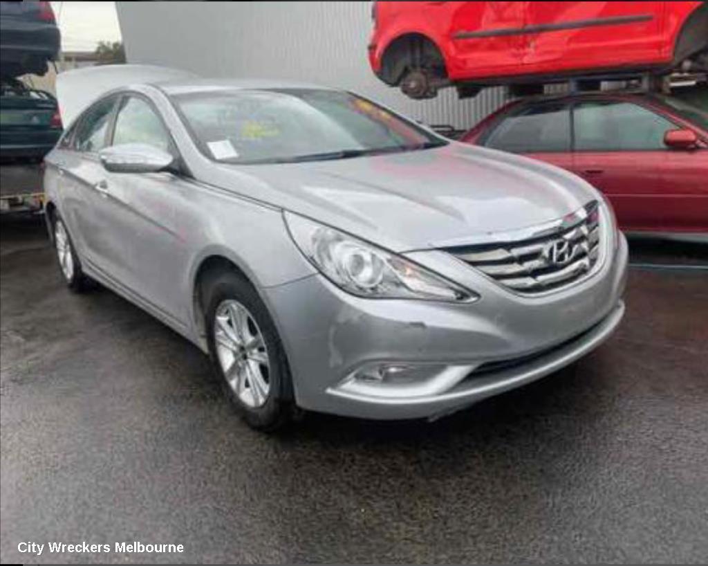 HYUNDAI I45 MOUNT, YF, 02/2010 - 05/2014