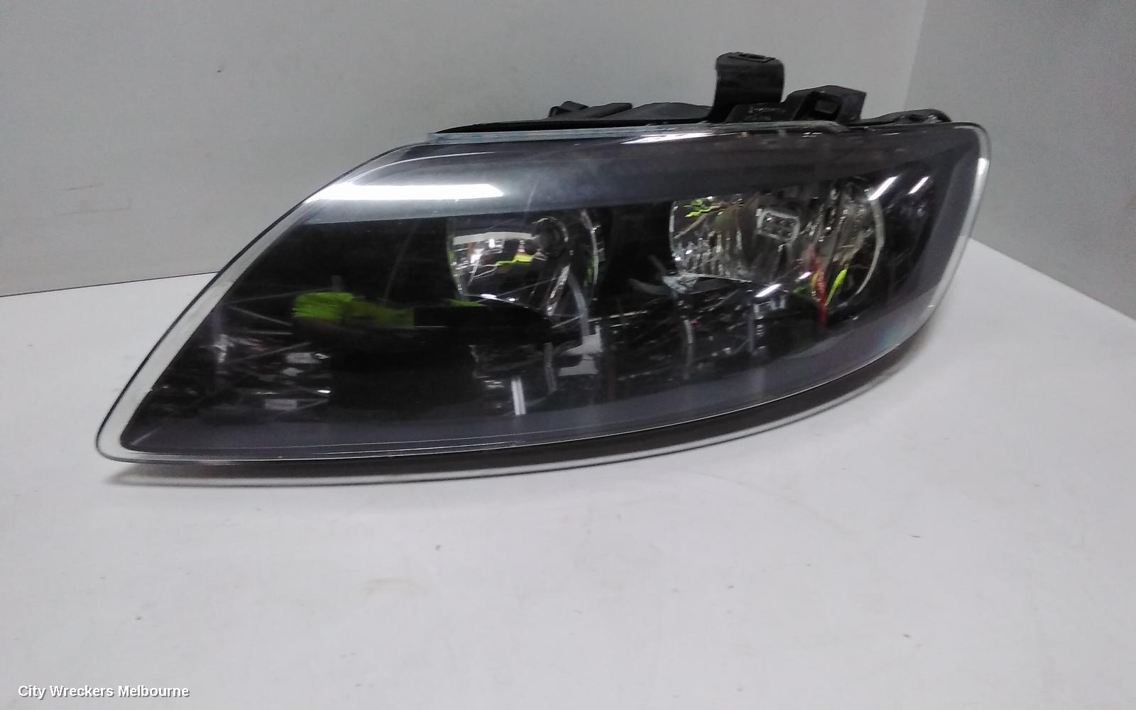 AUDI Q7 LEFT HEADLAMP, 4L, HALOGEN TYPE, 10/2009 - 08/2015