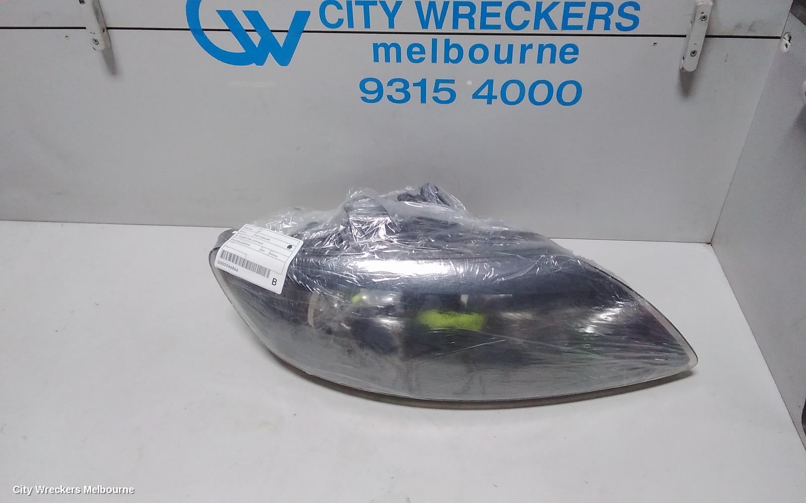 AUDI Q7 RIGHT HEADLAMP, 4L, HALOGEN TYPE, 10/2009 - 08/2015