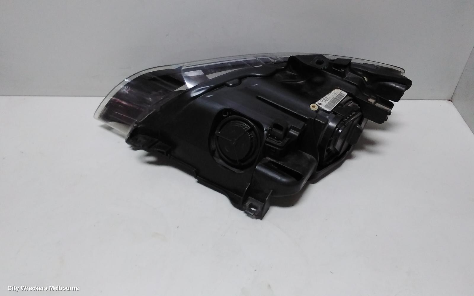 AUDI Q7 RIGHT HEADLAMP, 4L, HALOGEN TYPE, 10/2009 - 08/2015