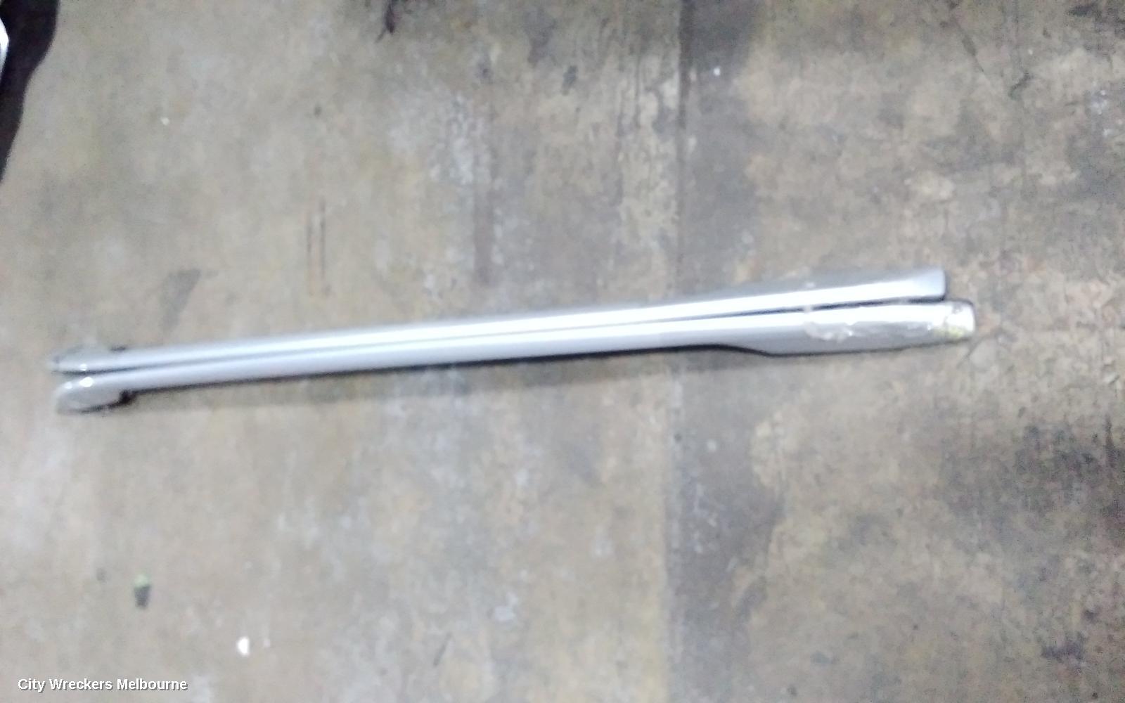 NISSAN XTRAIL ROOF RAIL
