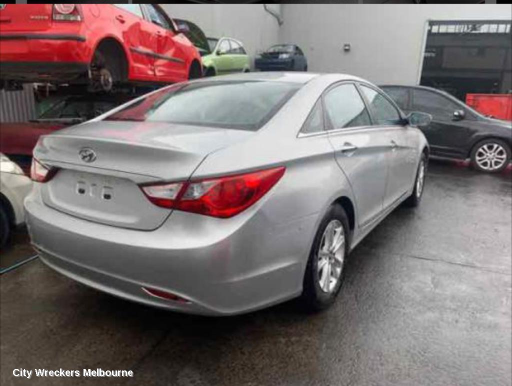 HYUNDAI I45 MOUNT, YF, 02/2010 - 05/2014