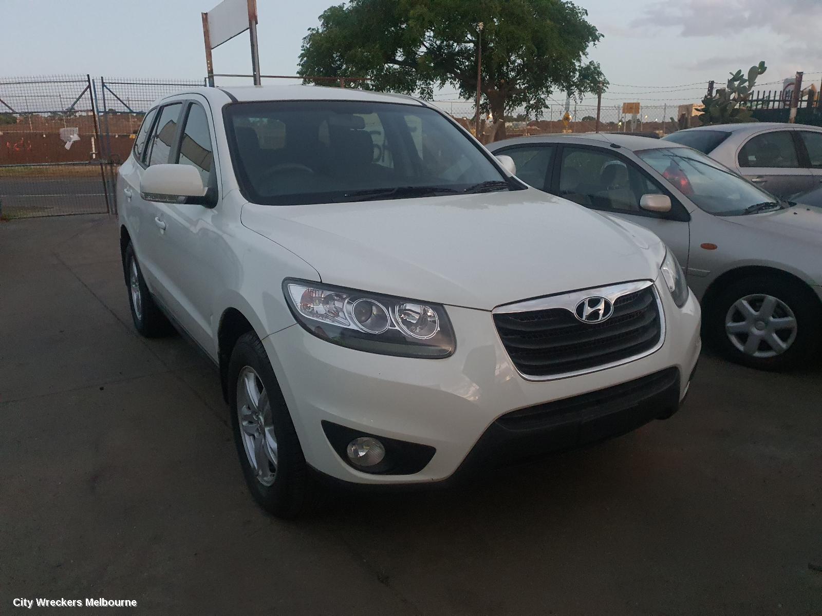 HYUNDAI SANTA FE RIGHT HEADLAMP, CM, 05/2006 - 07/2012