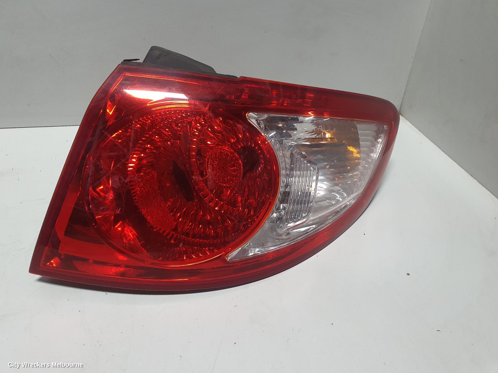 HYUNDAI SANTA FE RIGHT TAILLIGHT, CM, IN BODY, 09/2009 - 06/2012