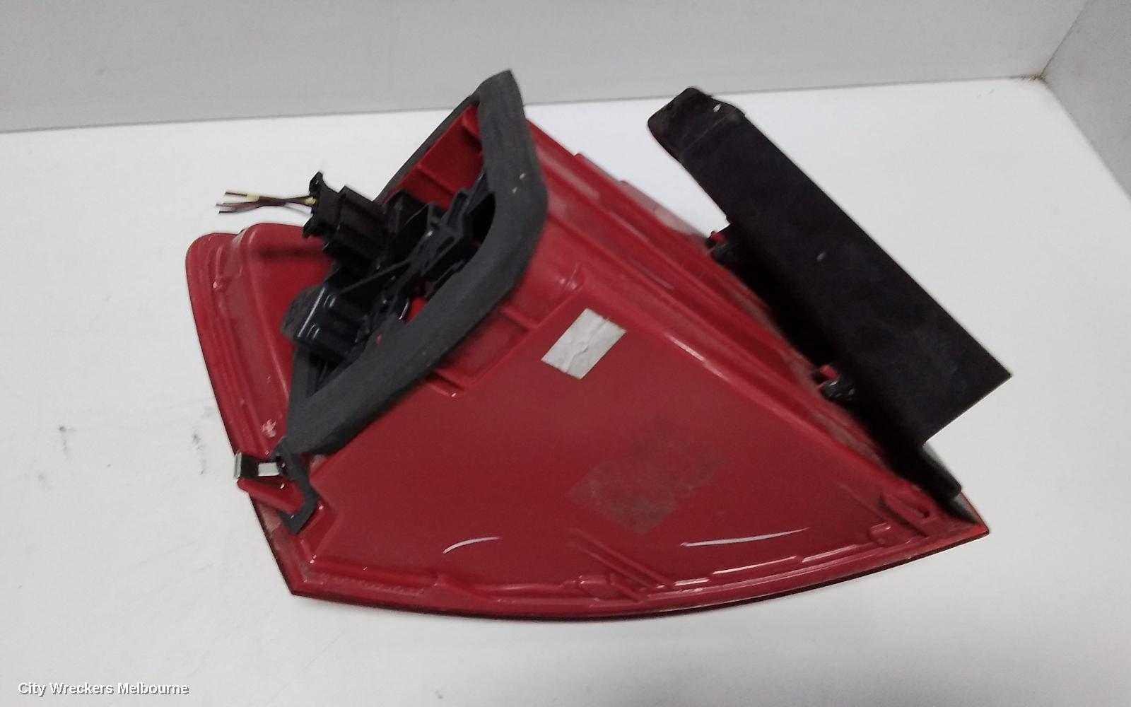 VOLKSWAGEN JETTA RIGHT TAILLIGHT, 1B, IN BODY, W/ HALOGEN, TINTED TYPE, 11/2014 - 12/2017