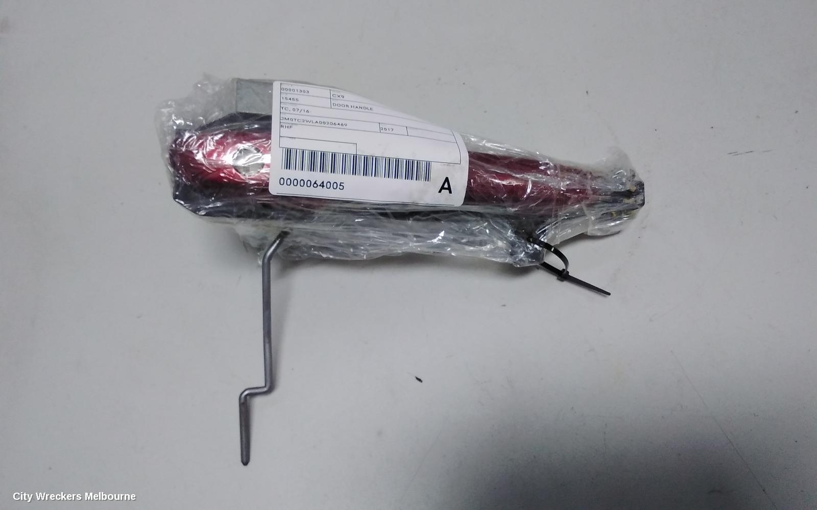 MAZDA CX9 DOOR HANDLE, OUTER, RH FRONT, W/ SMART KEYLESS TYPE, 07/2016 ONWARDS