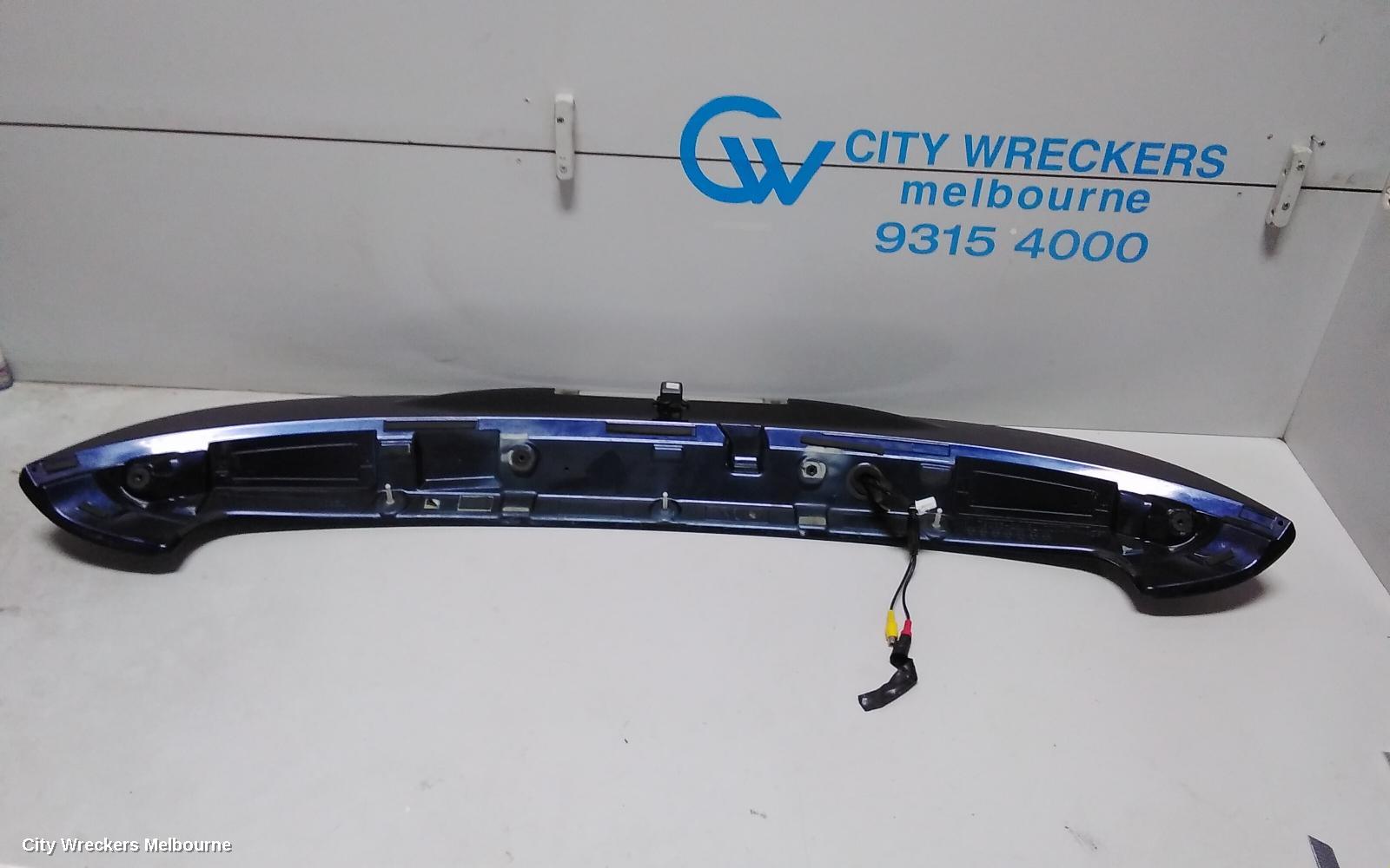 TOYOTA TARAGO REAR SPOILER, ACR50R, 03/2006 - 06/2020