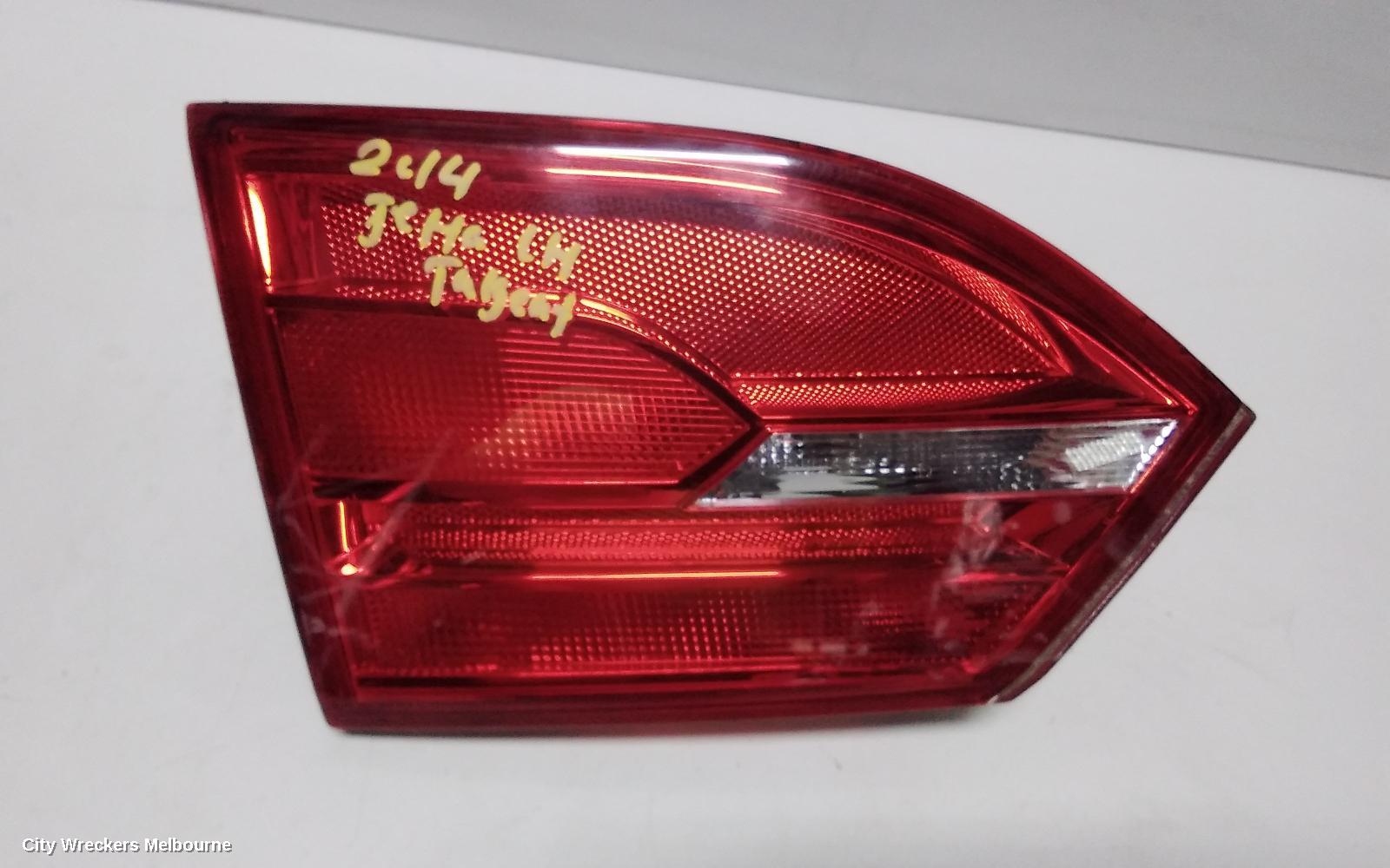 VOLKSWAGEN JETTA REAR GARNISH, 1B, BOOTLID LAMP (LH SIDE), W/ HALOGEN TYPE, 02/2011 - 10/2014