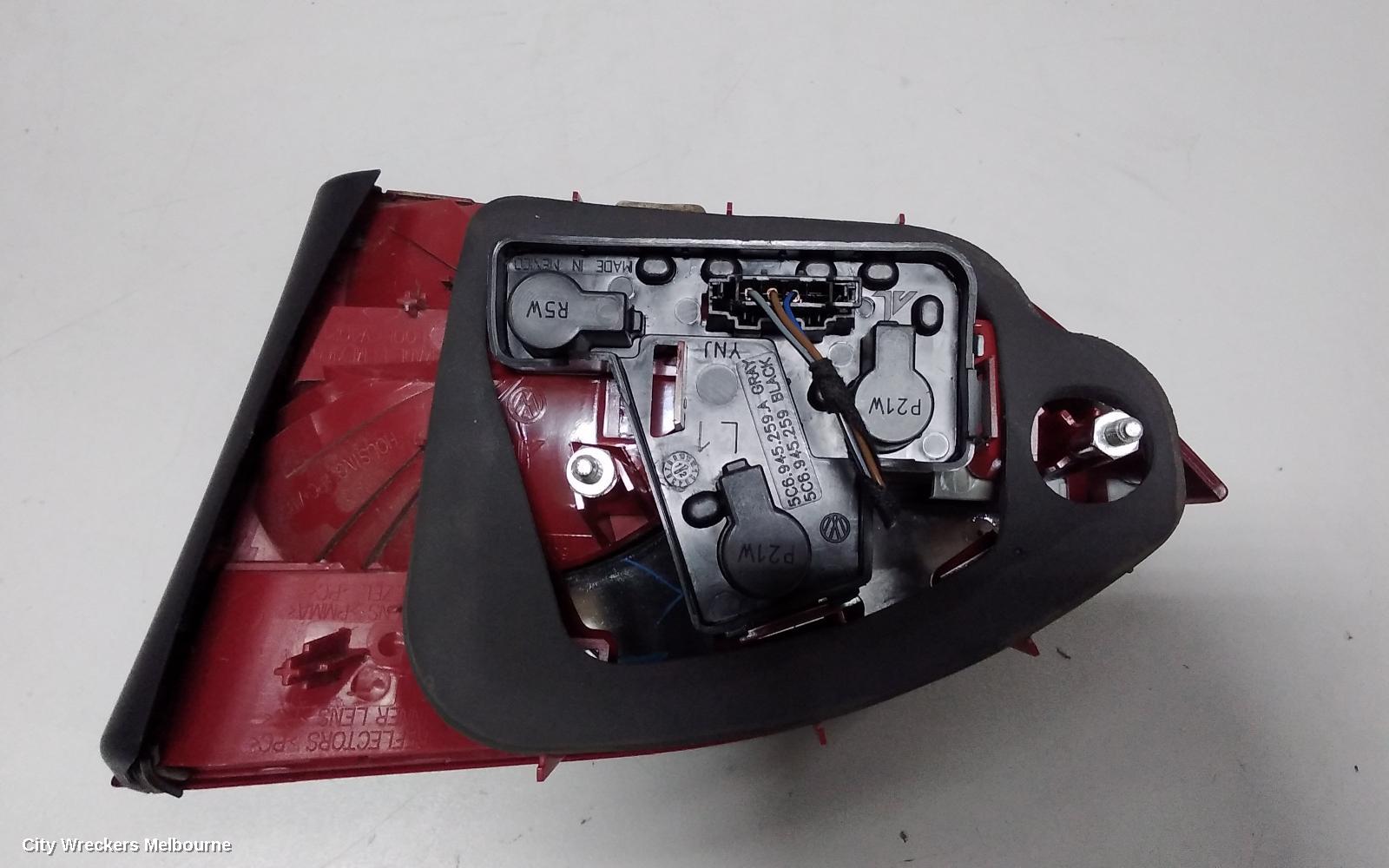 VOLKSWAGEN JETTA REAR GARNISH, 1B, BOOTLID LAMP (LH SIDE), W/ HALOGEN TYPE, 02/2011 - 10/2014