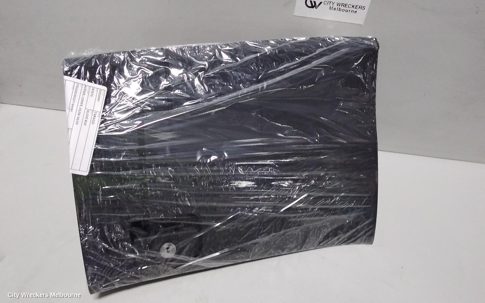 TOYOTA TARAGO GLOVE BOX, ACR50R, LOWER, 03/2006 - 06/2020