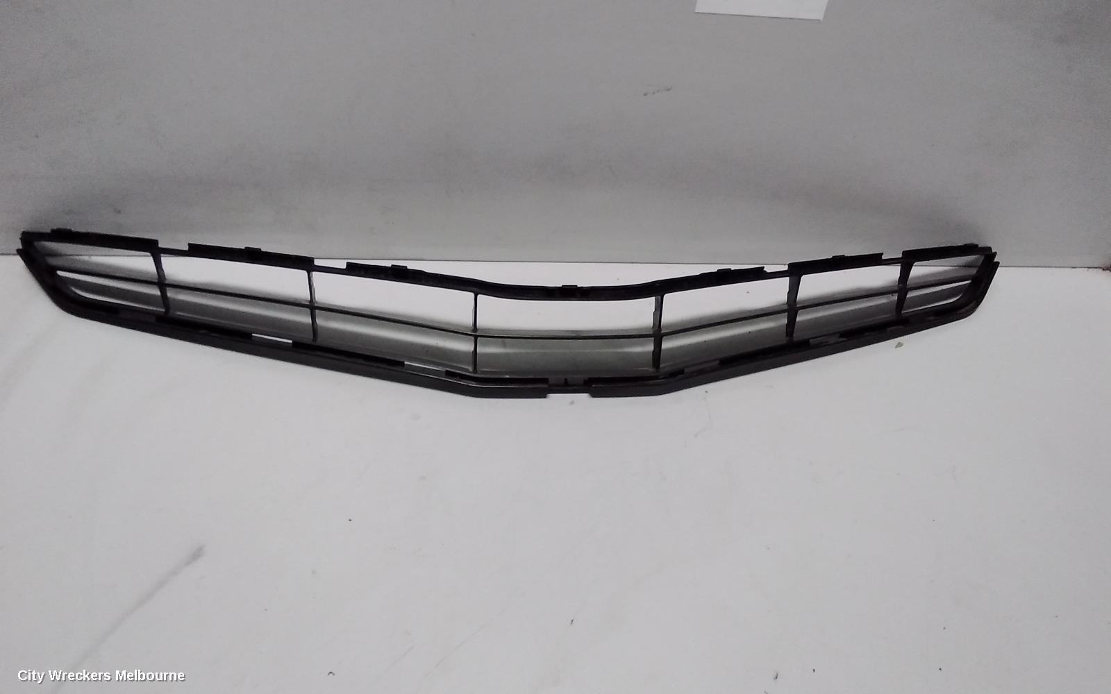 TOYOTA CAMRY GRILLE, RADIATOR GRILLE (LOWER), AHV40, HYBRID, 12/2009 - 11/2011